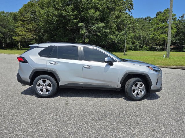 Used 2022 Toyota RAV4 XLE w/ Convenience Package FWD image 34