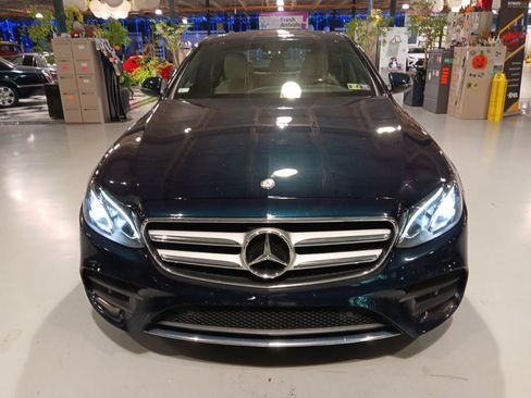 Used 2017 Mercedes-Benz E 300 4MATIC image 8