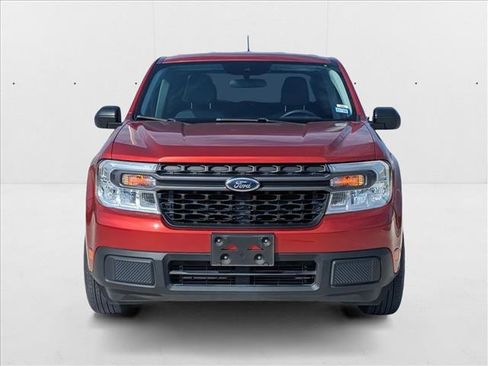 Used 2022 Ford Maverick XLT image 2