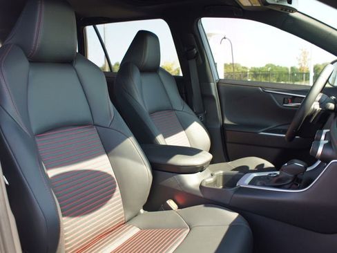 Used 2025 Toyota RAV4 XSE image 24