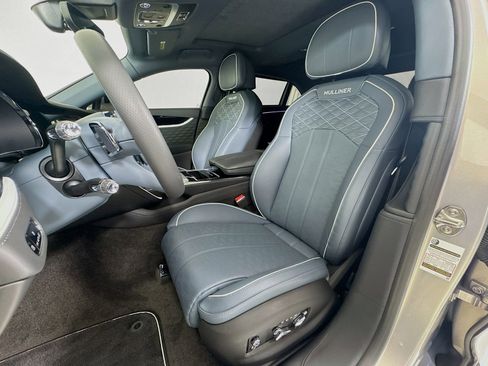Used 2025 Bentley Flying Spur Plug-In Hybrid AWD/4WD image 21