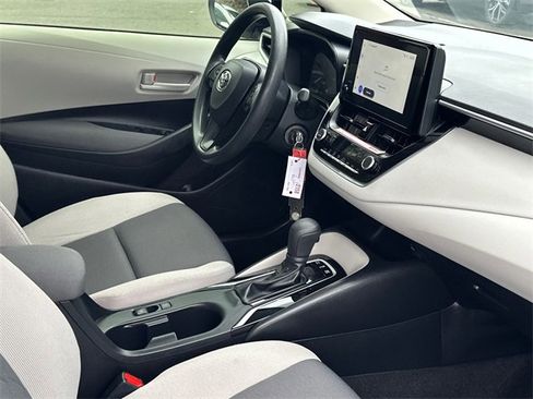 Certified 2025 Toyota Corolla LE image 11
