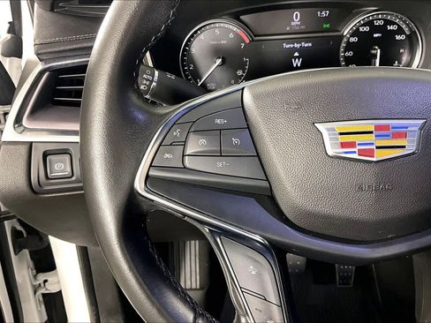 Certified 2022 Cadillac XT5 Luxury FWD image 23