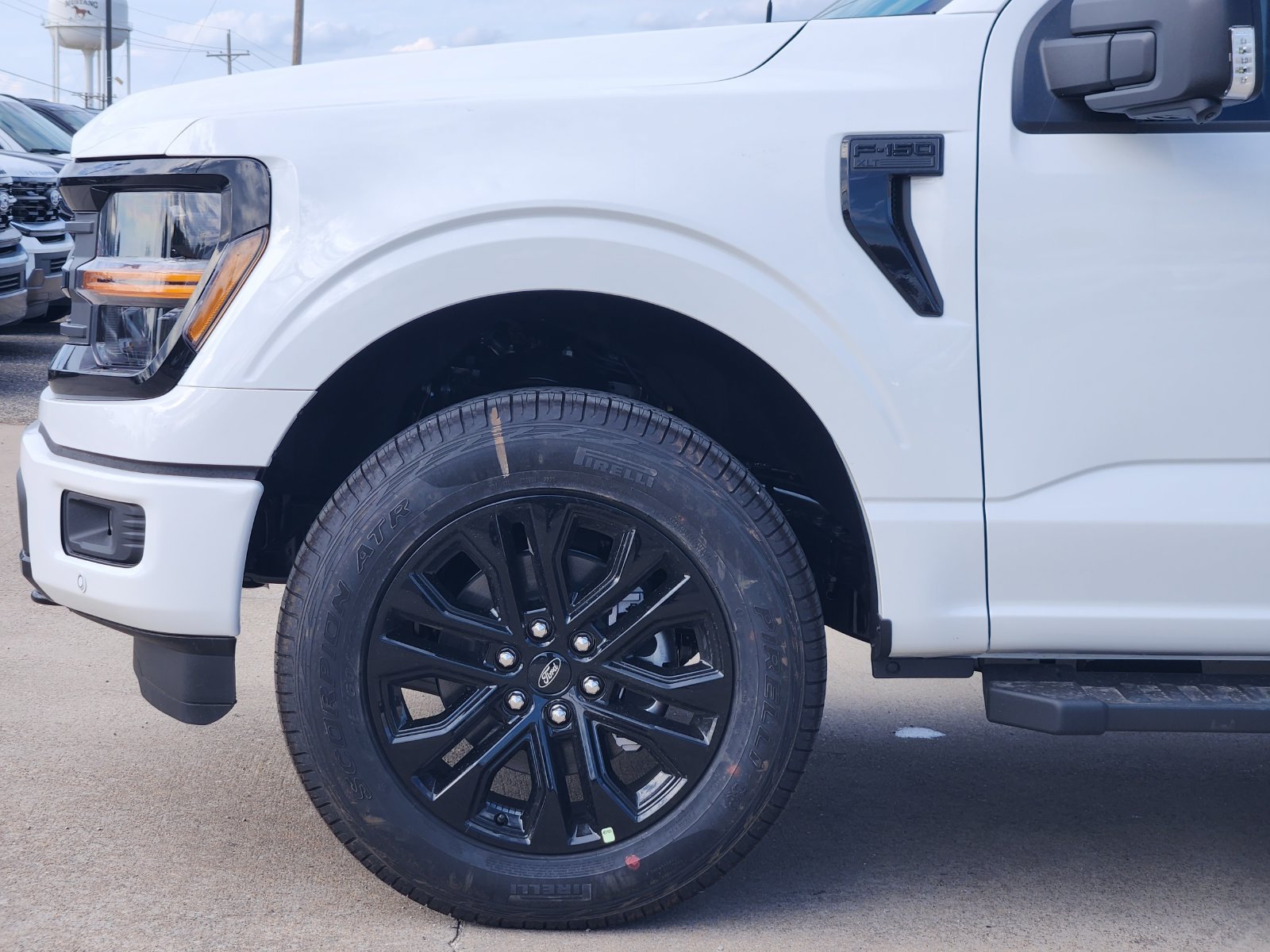 New 2026 Ford F150 XLT w/ Equipment Group 302A MID AWD/4WD image 9