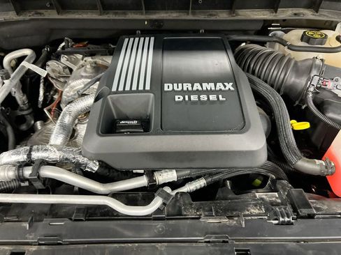 Used 2023 GMC Sierra 1500 SLT AWD/4WD image 26