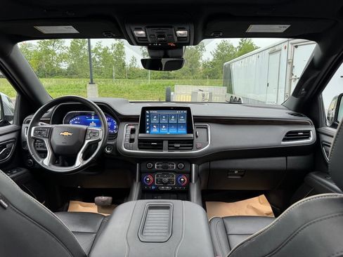 Used 2023 Chevrolet Tahoe Premier w/ Premium Package AWD/4WD image 20