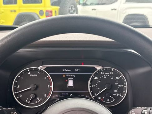 Used 2021 Nissan Rogue S FWD image 17