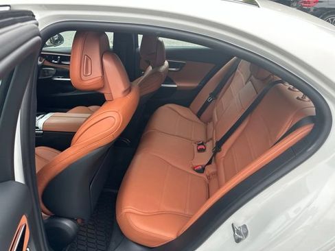 Certified 2024 Mercedes-Benz C 300 4MATIC Sedan image 9