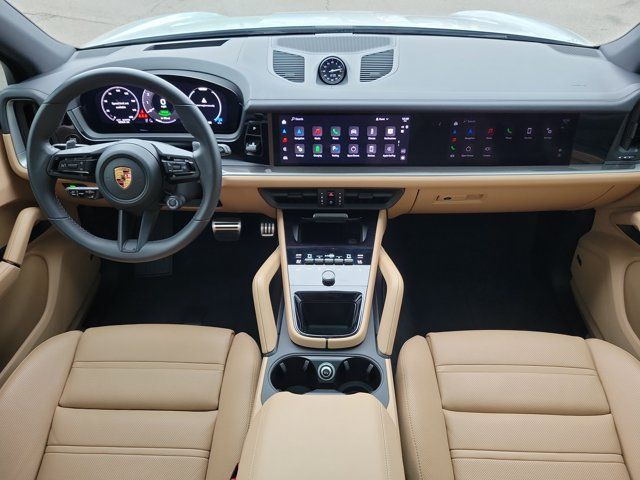 Used 2025 Porsche Cayenne S w/ Premium Package Plus AWD/4WD image 17