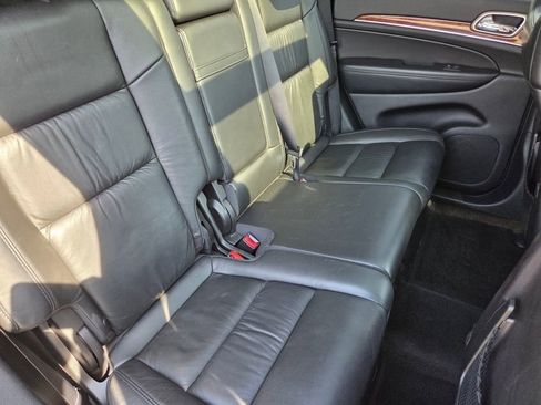 Used 2011 Jeep Grand Cherokee Limited AWD/4WD image 5