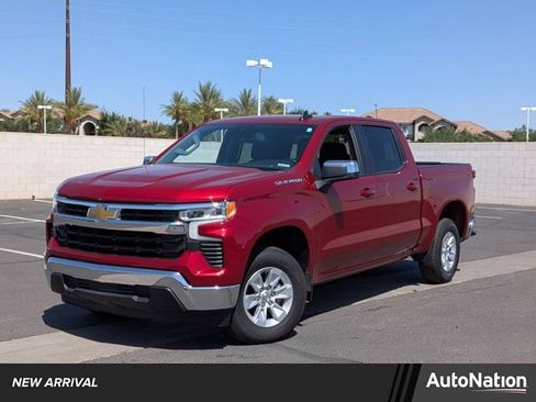 Used 2024 Chevrolet Silverado 1500 LT RWD image 1