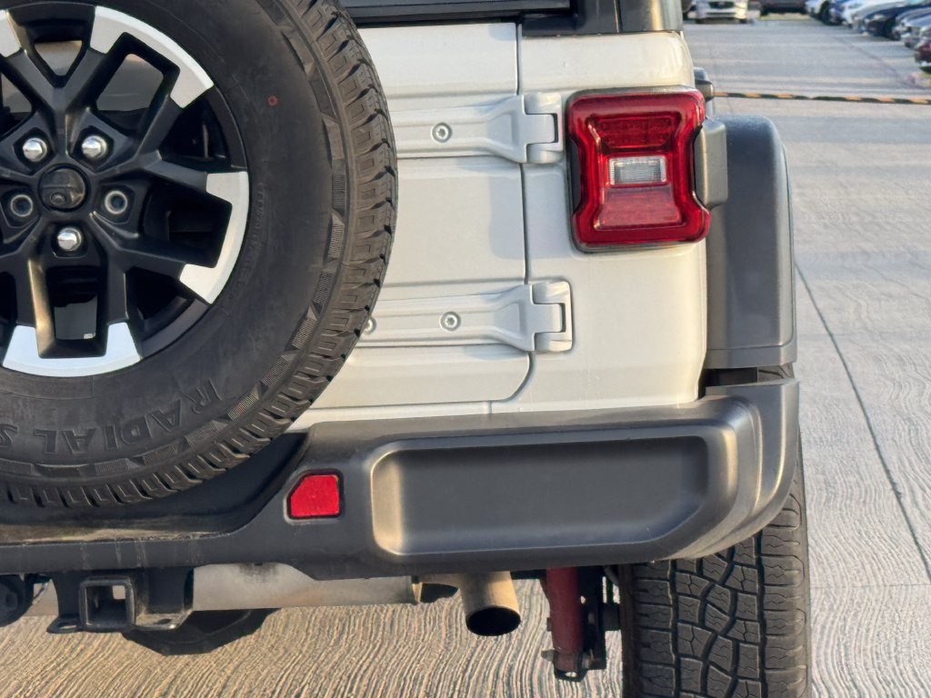 Used 2024 Jeep Wrangler Unlimited Rubicon 4xe AWD/4WD image 6