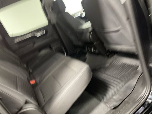Used 2023 Chevrolet Silverado 1500 LT AWD/4WD image 21