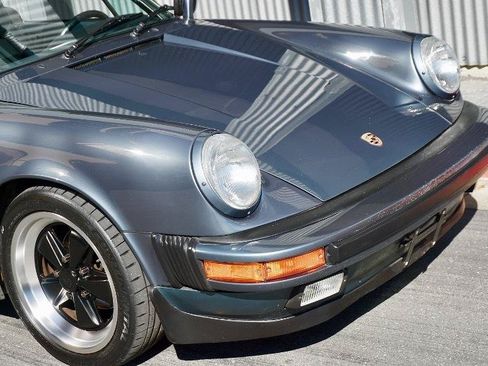 Used 1987 Porsche 911 Carrera RWD image 6