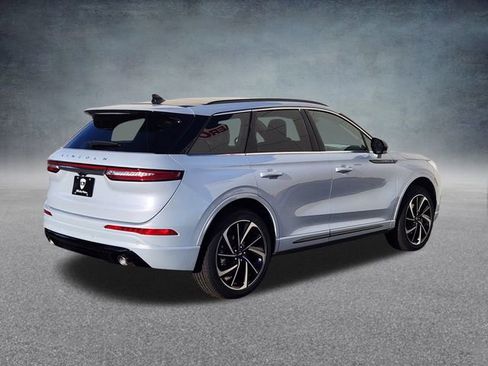 New 2025 Lincoln Corsair Grand Touring image 7