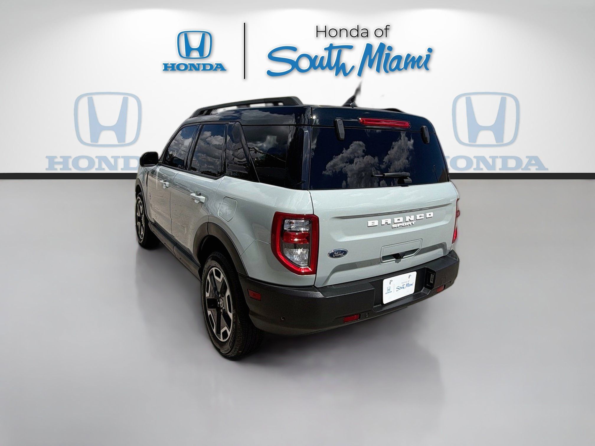 Used 2024 Ford Bronco Sport Outer Banks w/ Tech Package AWD/4WD image 5