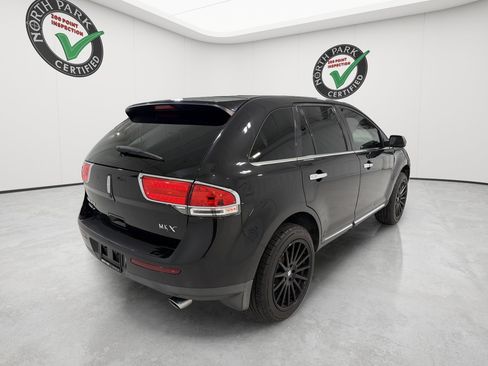 Used 2015 Lincoln MKX FWD w/ Equipment Group 101A image 5