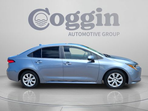 Used 2024 Toyota Corolla LE FWD image 6