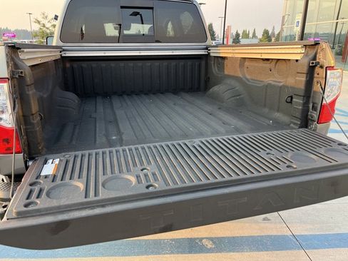 Certified 2024 Nissan Titan SV w/ SV Convenience Package image 10