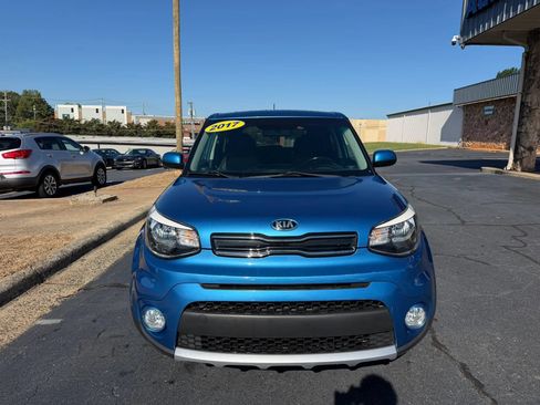 Used 2017 Kia Soul + w/ Designer's Package FWD image 2