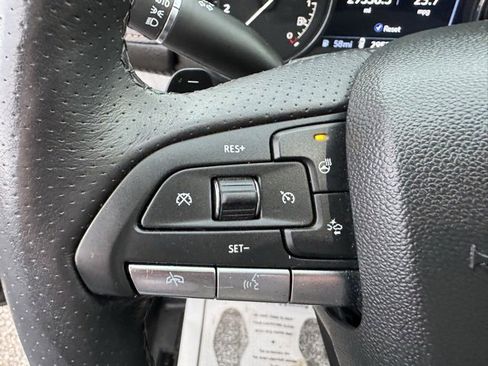 Used 2023 Cadillac XT4 Sport w/ Technology Package image 21