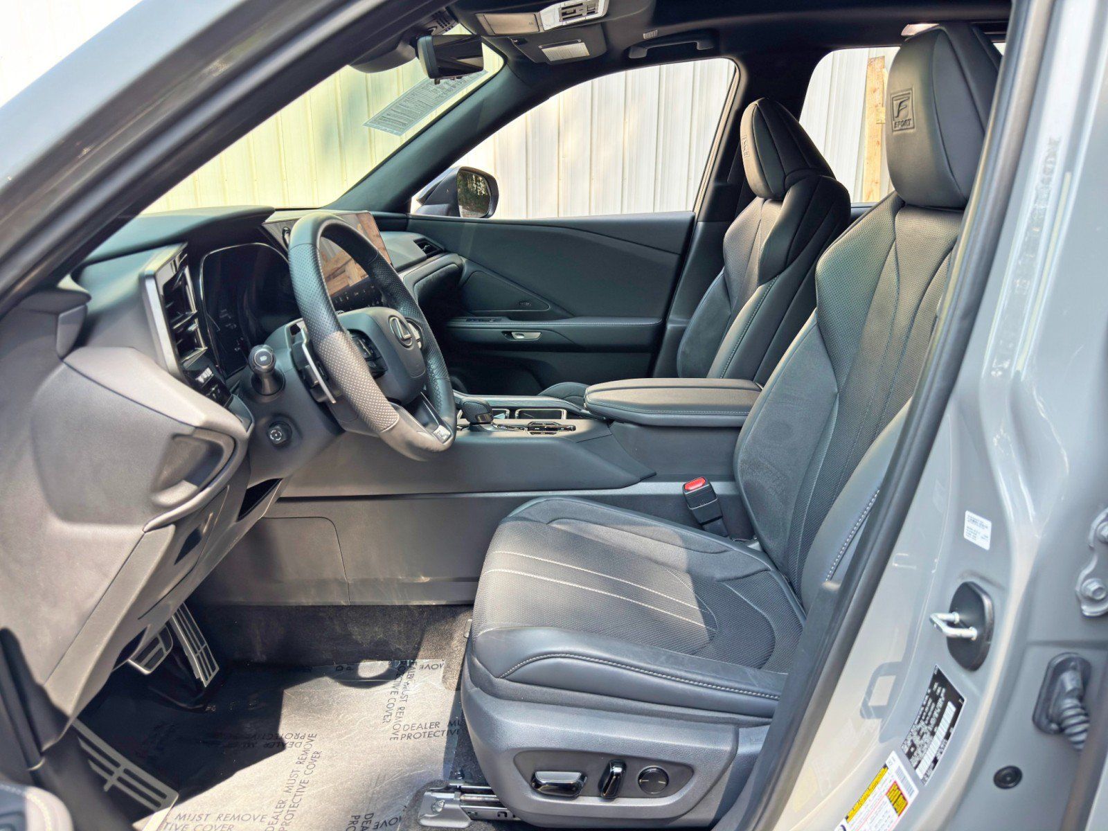 Used 2024 Lexus TX 500h AWD w/ Technology Package image 17