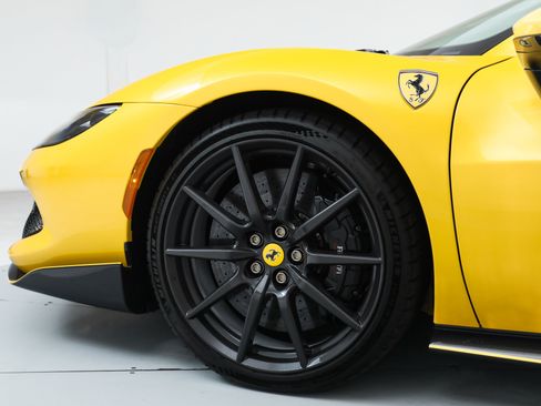 Used 2024 Ferrari 296 GTS image 17