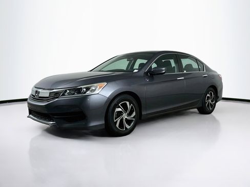 Used 2017 Honda Accord LX image 3