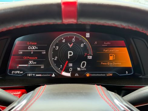 Used 2024 Chevrolet Corvette Stingray Premium Cpe w/ 3LT RWD image 19