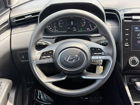 Used 2024 Hyundai Tucson SE AWD/4WD image 13