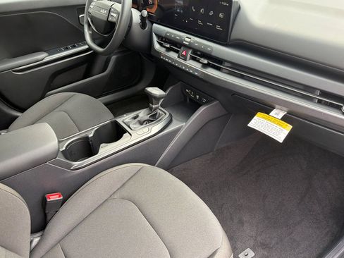 New 2026 Kia K4 FWD image 13