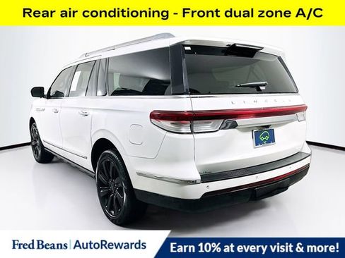 Used 2023 Lincoln Navigator L Reserve image 5