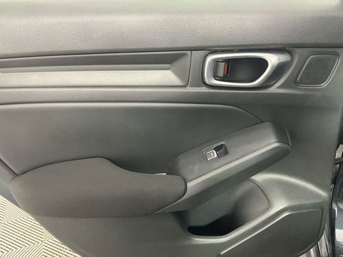 Used 2023 Honda Civic Sport image 9