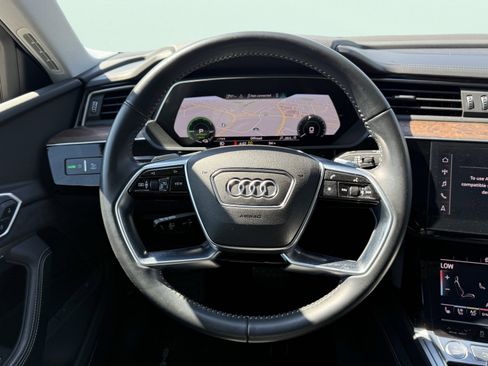 Used 2019 Audi e-tron Prestige w/ Prestige Package image 69