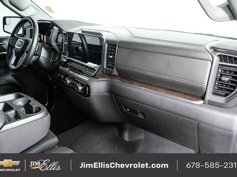 Used 2024 GMC Sierra 1500 Elevation image 23