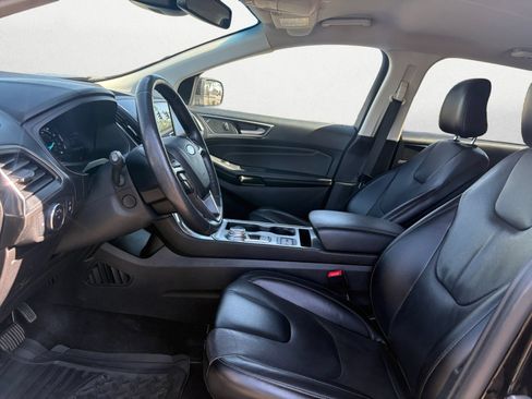 Used 2022 Ford Edge Titanium w/ Equipment Group 301A AWD/4WD image 8