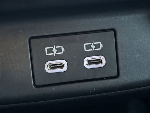 Used 2023 Toyota Corolla SE image 21