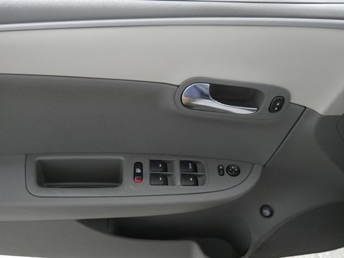 Used 2011 Chevrolet Malibu LS FWD image 19