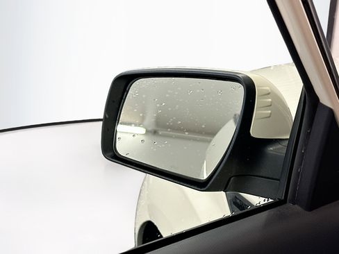 Used 2013 Kia Soul + FWD image 16