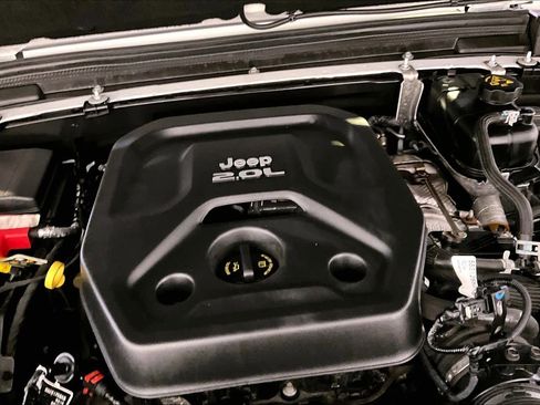 Used 2020 Jeep Wrangler Sport AWD/4WD image 30