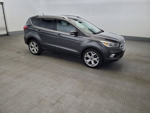 Used 2019 Ford Escape Titanium FWD image 11
