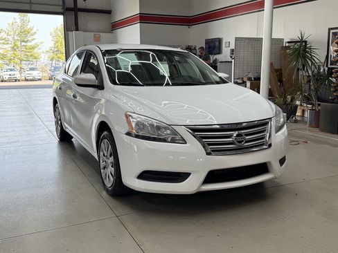Used 2015 Nissan Sentra S image 2