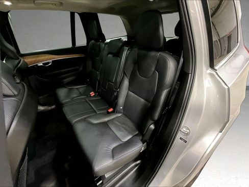 Certified 2023 Volvo XC90 B5 Plus AWD/4WD image 22