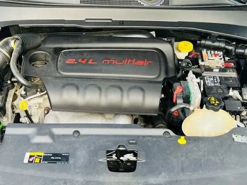 Used 2018 Jeep Compass Latitude w/ Popular Equipment Group image 29