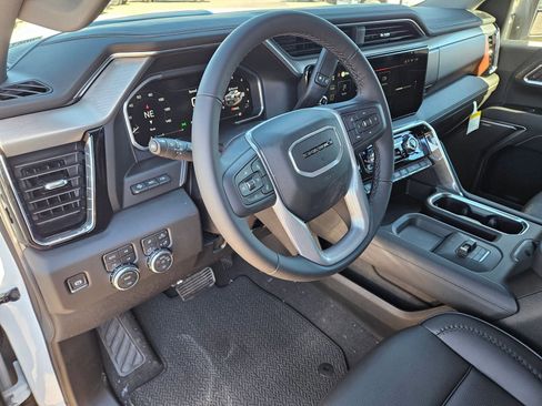 New 2026 GMC Sierra 2500 Denali w/ Denali Reserve Package image 10