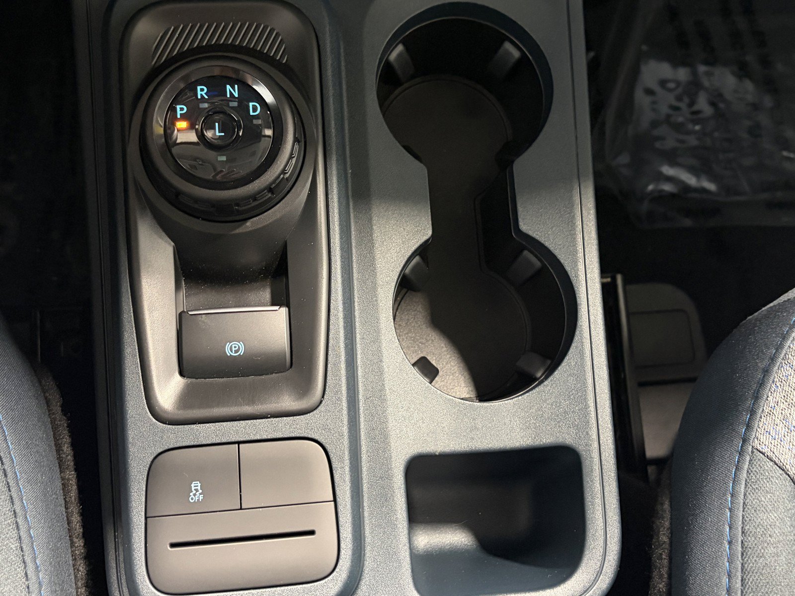 Used 2025 Ford Maverick XLT w/ Equipment Group 301A AWD/4WD image 18