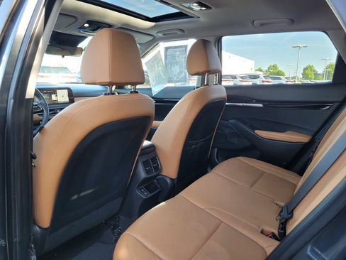 Used 2024 Kia Seltos EX AWD/4WD image 15