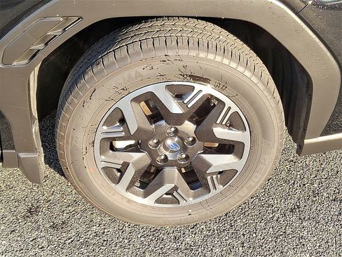 Certified 2025 Subaru Forester Premium image 9