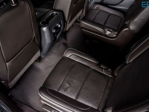 Used 2021 GMC Yukon Denali w/ Denali Premium Package image 21