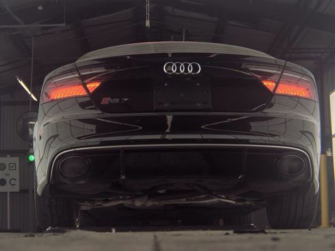 Used 2016 Audi RS 7 Prestige image 20